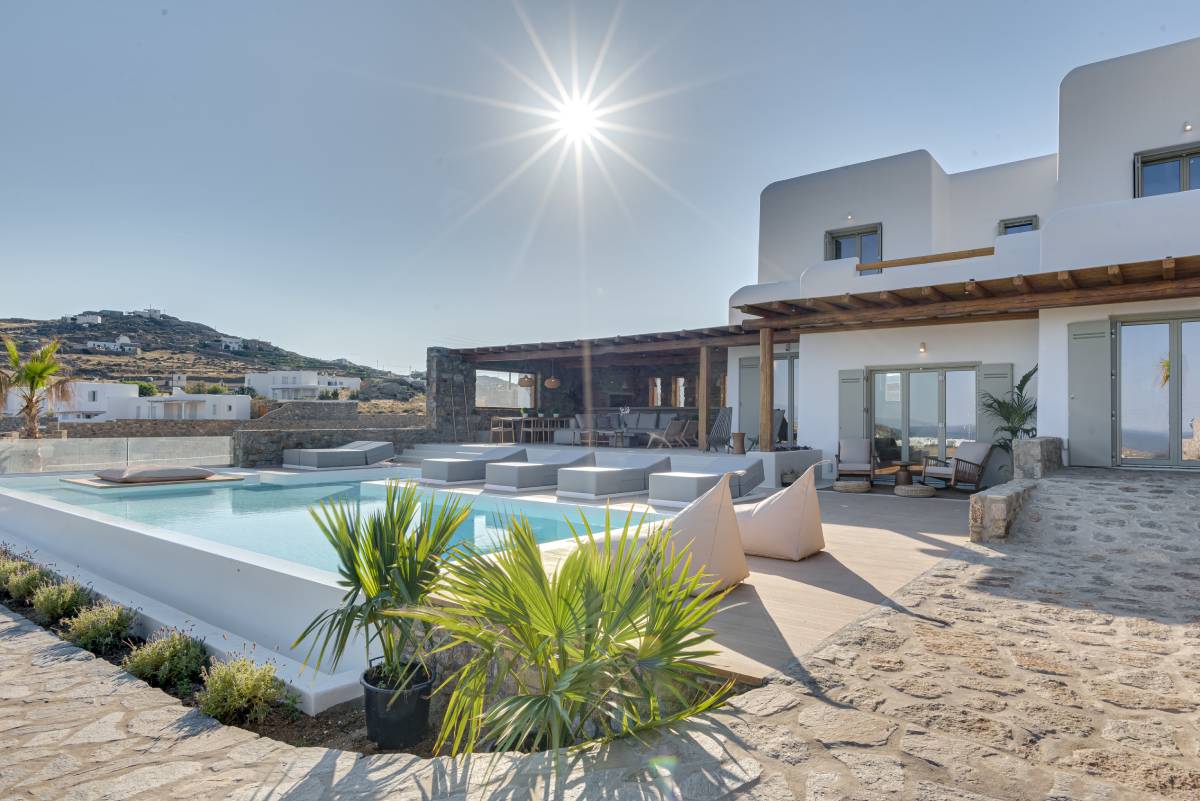 VILLA OASIS 2, 180 m2  /  4 + 1 bedrooms